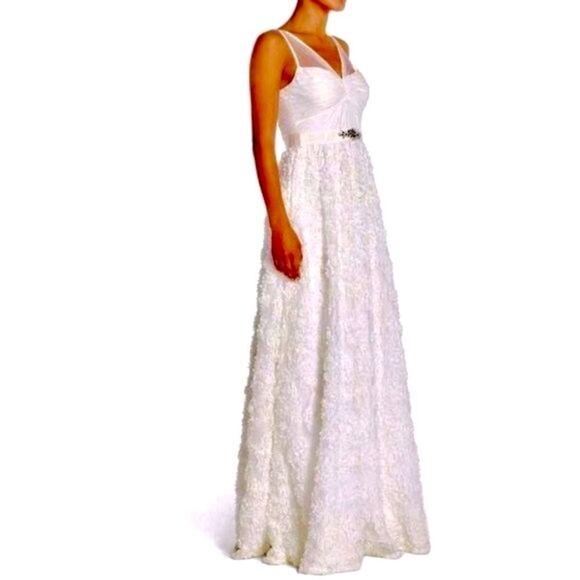 ADRIANNA PAPELL TULLE CHIFFON PETAL GOWN 6 NWT - Picture 3 of 16